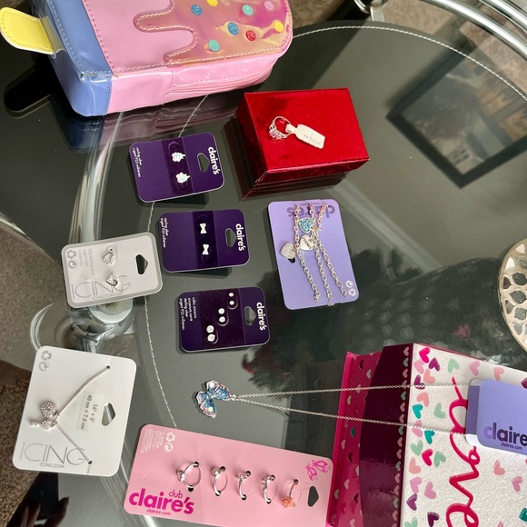 BRAND NEW GIRLS CLAIRE’S JEWELRY SET - Picture 9 of 15